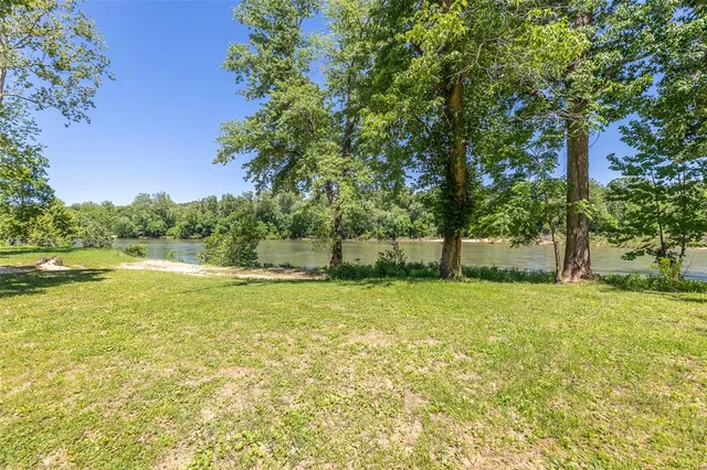 $950,000 | 765 Carter 103, Van Buren, MO 63965