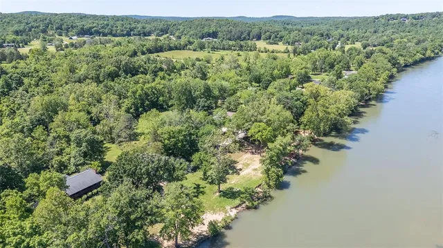 $950,000 | 765 Carter 103, Van Buren, MO 63965