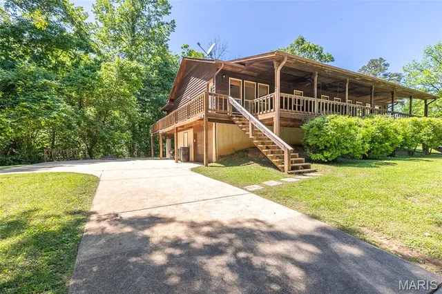 $799,000 | 765 Carter 103, Van Buren, MO 63965