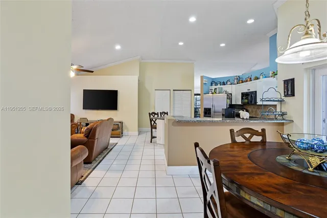 $940,000 | 798 Verona Lake Drive, Weston, FL 33326