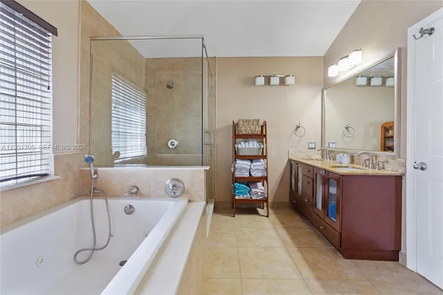 $940,000 | 798 Verona Lake Drive, Weston, FL 33326