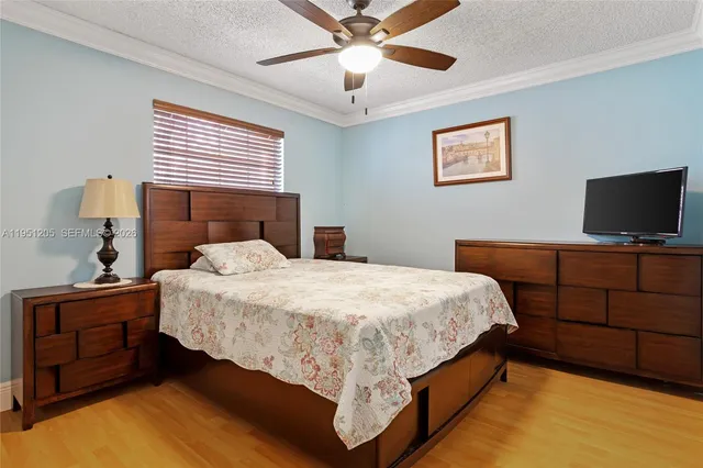 $940,000 | 798 Verona Lake Drive, Weston, FL 33326