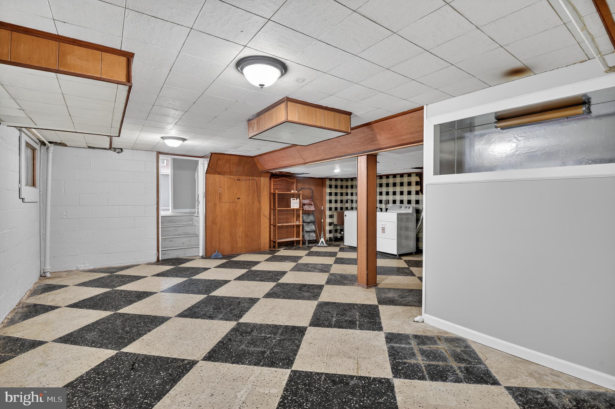 2016 Cascade Road Silver Spring, MD 20902 - Photo 30 of 37