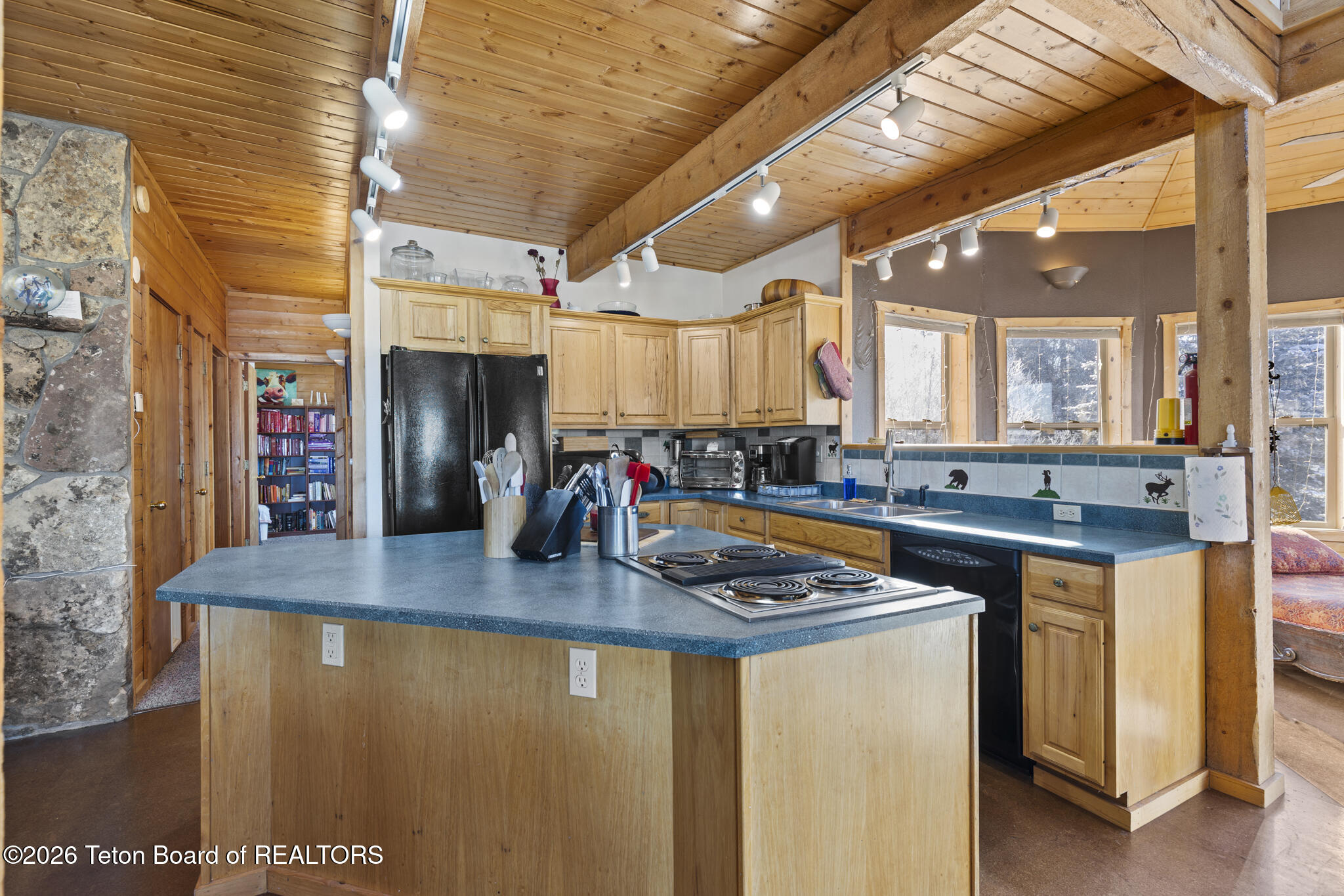 176 Aspen Lane Alpine, WY 83128 - Photo 12 of 48 Kitchen
