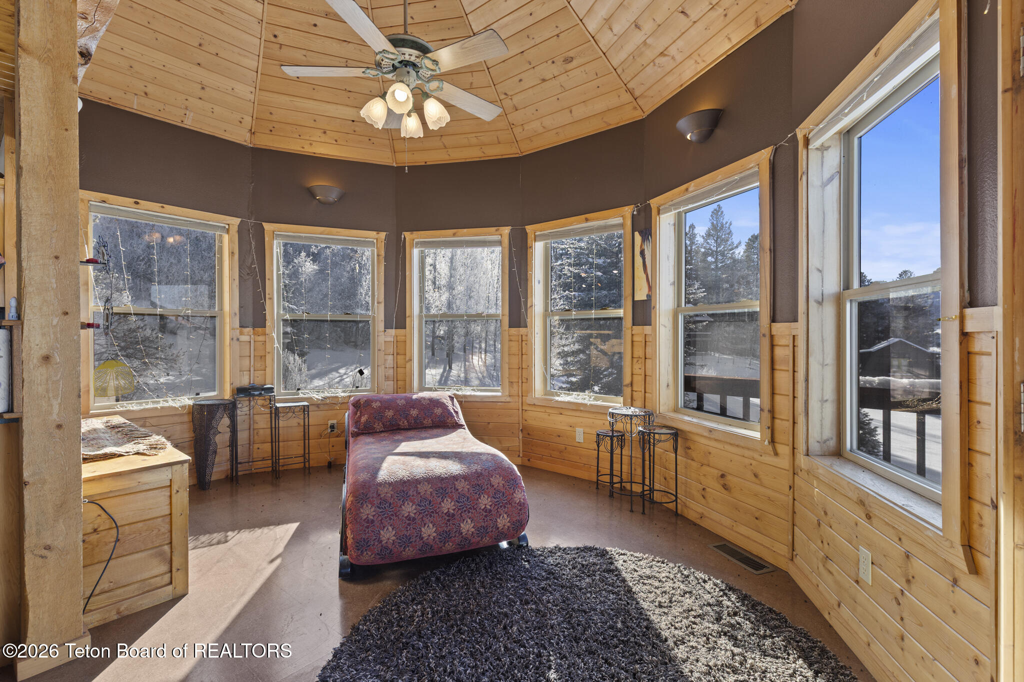 176 Aspen Lane Alpine, WY 83128 - Photo 17 of 48 View Room