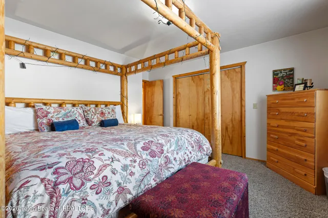 $850,000 | 176 Aspen Lane, Alpine, WY 83128