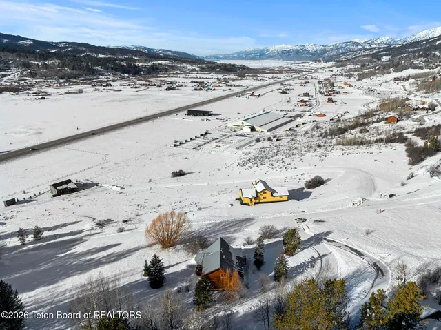 $850,000 | 176 Aspen Lane, Alpine, WY 83128