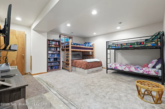 $850,000 | 176 Aspen Lane, Alpine, WY 83128