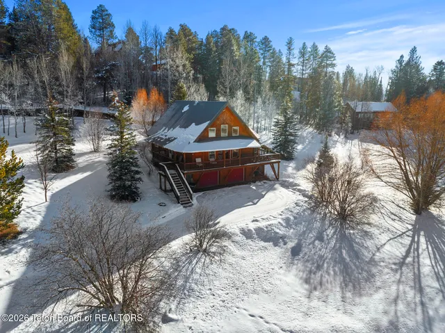 $850,000 | 176 Aspen Lane, Alpine, WY 83128