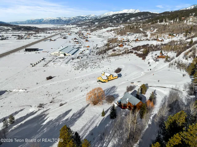 $850,000 | 176 Aspen Lane, Alpine, WY 83128