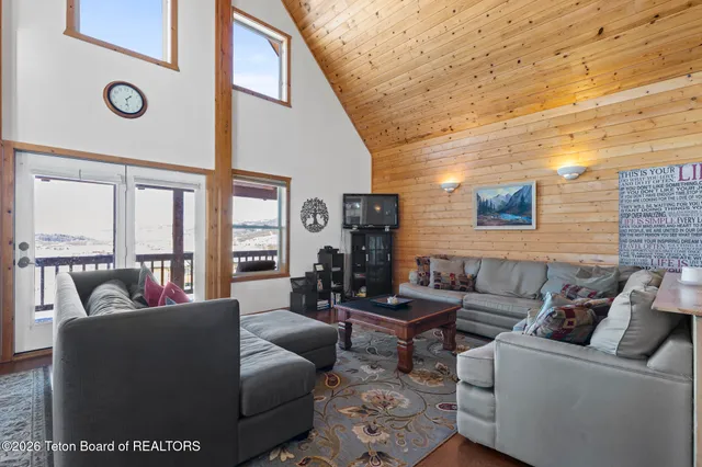 $850,000 | 176 Aspen Lane, Alpine, WY 83128
