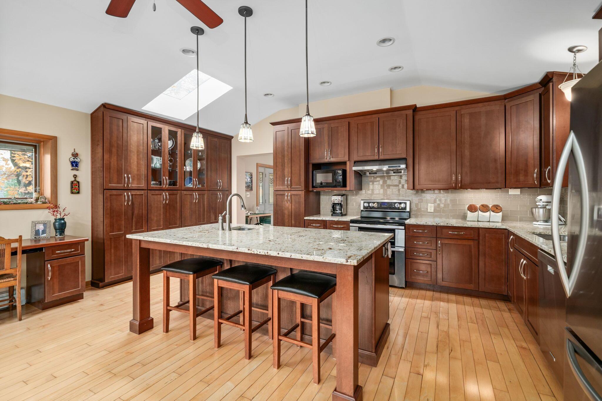 375 Home Road Delaware, OH 43015 - Photo 23 of 97 Kitchen