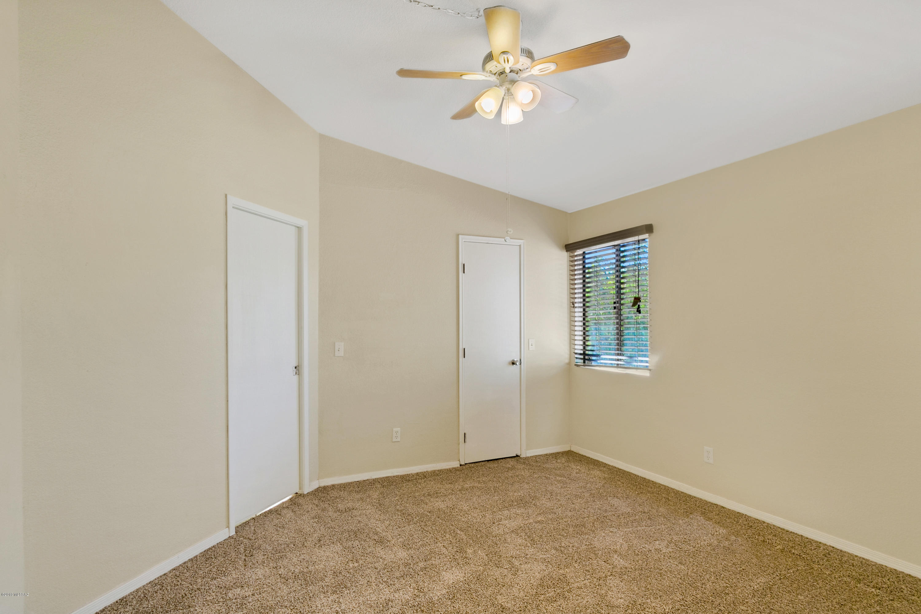 5750 North Ezybrook Road Tucson, AZ 85741 - Photo 14 of 24