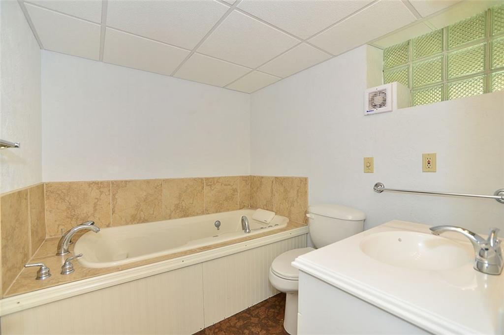 466 Engle Road Industry, PA 15052 - Photo 17 of 24 Gallery Image 17