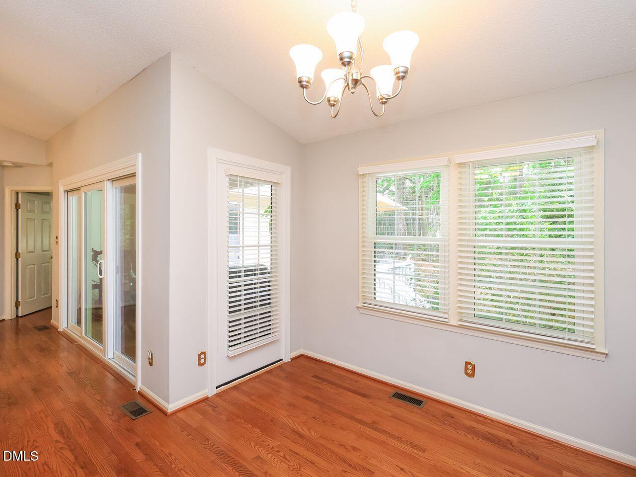 138 Renwick Court Raleigh, NC 27615 - Photo 13 of 38 r14