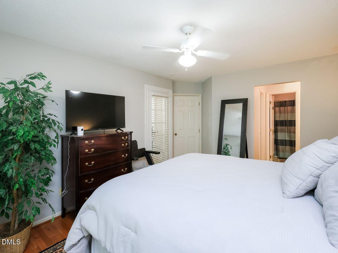 138 Renwick Court Raleigh, NC 27615 - Photo 22 of 38 r25