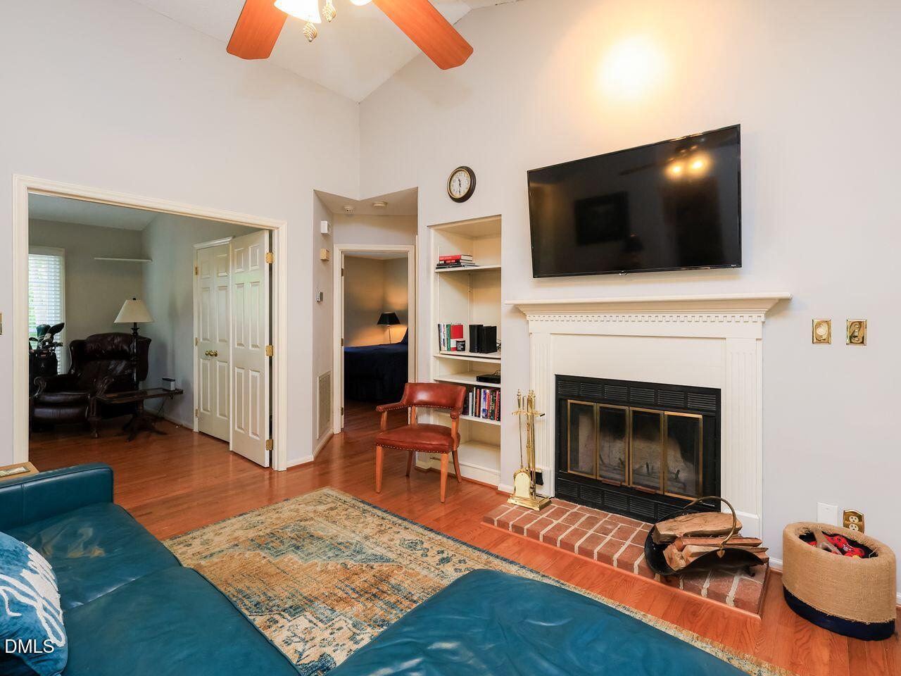 138 Renwick Court Raleigh, NC 27615 - Photo 7 of 38 r8