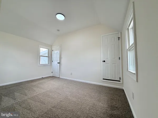 $329,900 | 622 West Broad Street, Gibbstown, NJ 08027