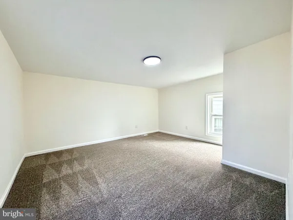 $329,900 | 622 West Broad Street, Gibbstown, NJ 08027