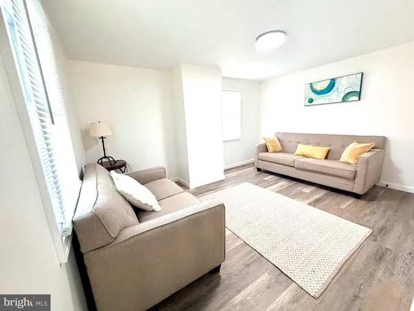 $329,900 | 622 West Broad Street, Gibbstown, NJ 08027