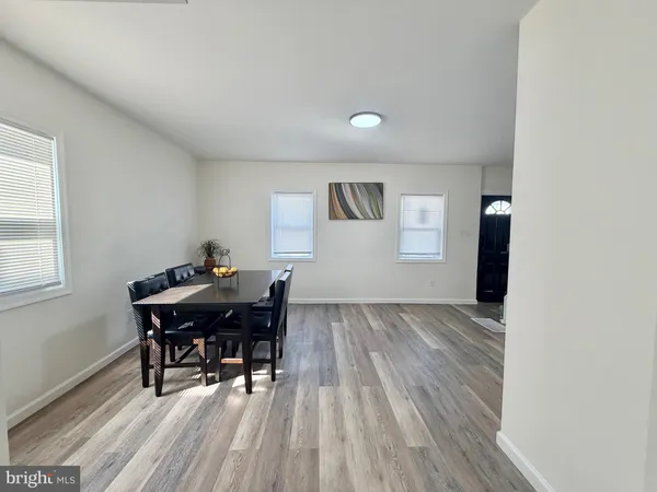 $329,900 | 622 West Broad Street, Gibbstown, NJ 08027