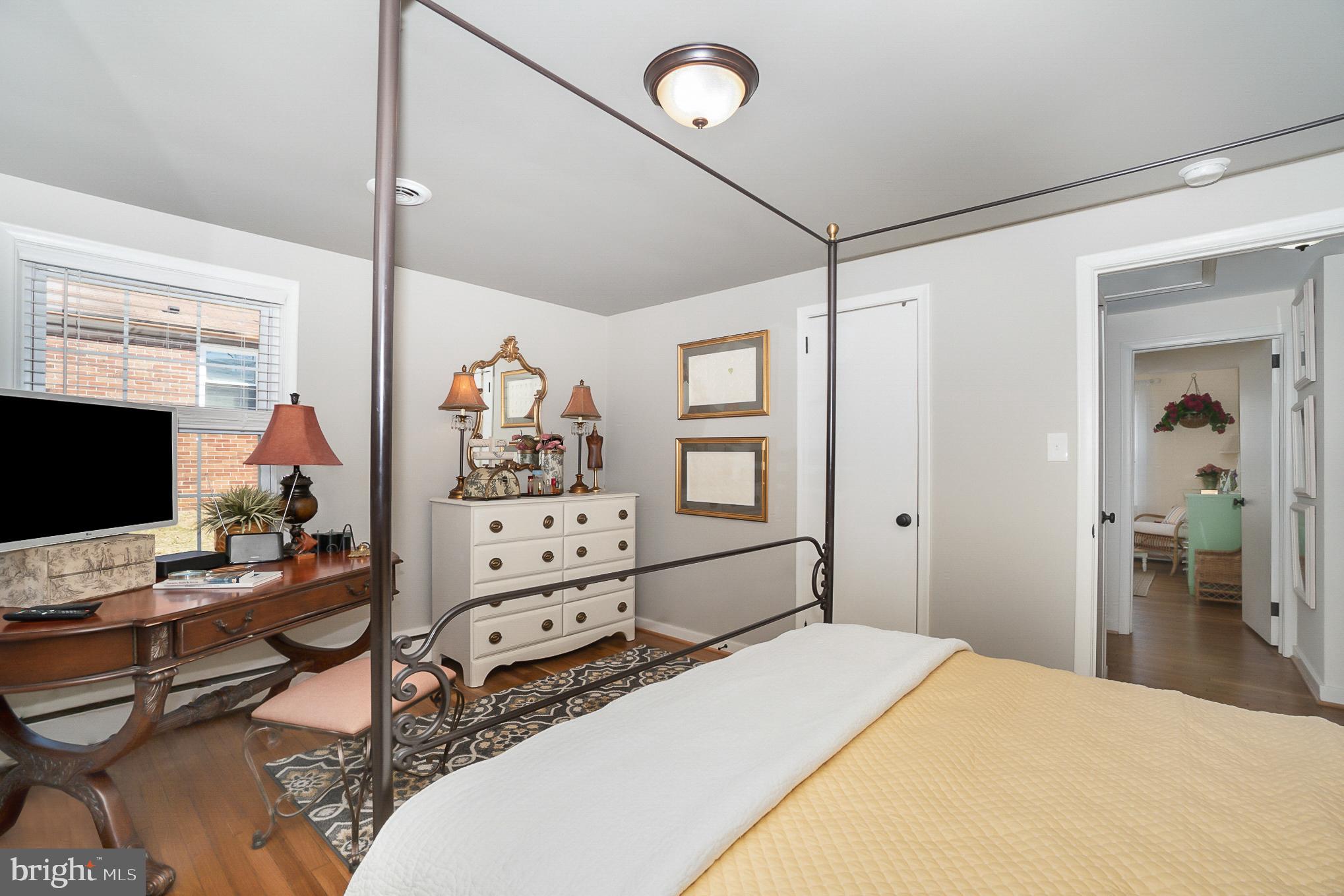 389 Edgehill Road York, PA 17403 - Photo 15 of 25