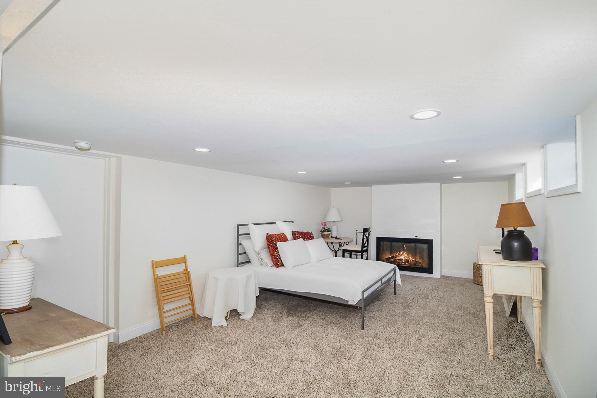 389 Edgehill Road York, PA 17403 - Photo 20 of 25