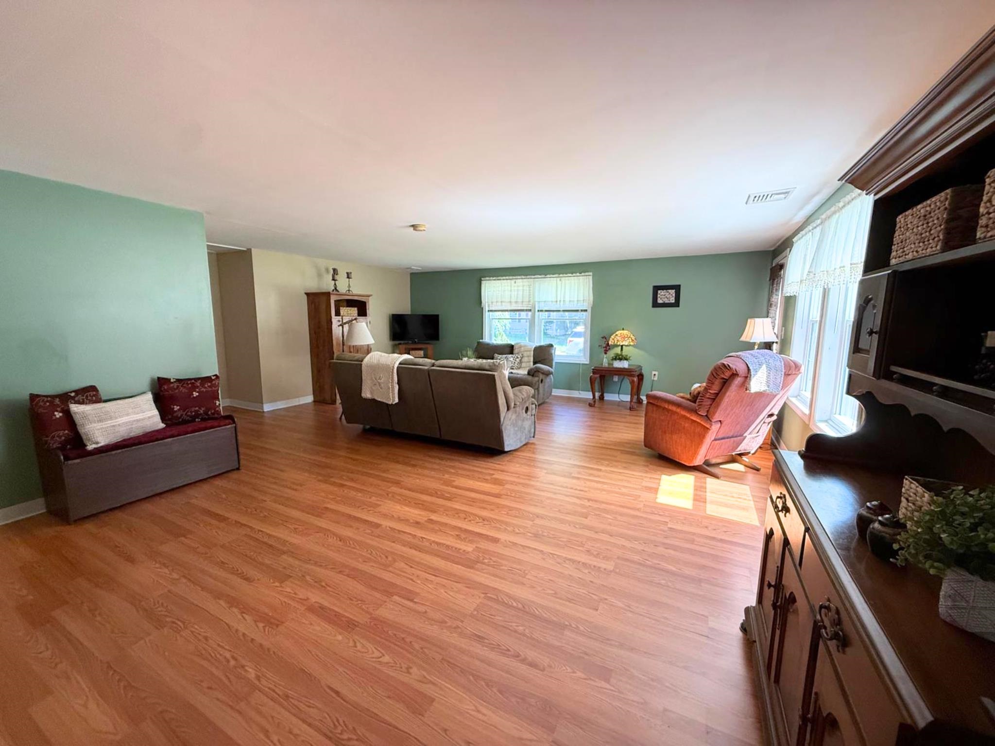 5 Santa Fe Road Nashua, NH 03062 - Photo 12 of 26 Gallery Image 12