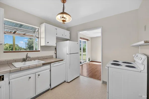 $795,000 | 3477 Thorn Road, Sebastopol, CA 95472