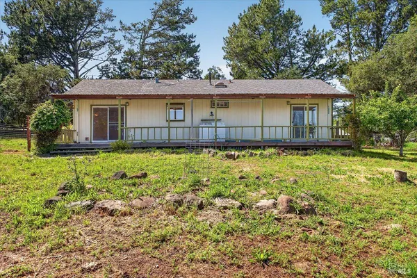 $795,000 | 3477 Thorn Road, Sebastopol, CA 95472