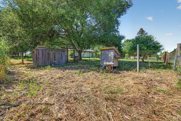 $795,000 | 3477 Thorn Road, Sebastopol, CA 95472