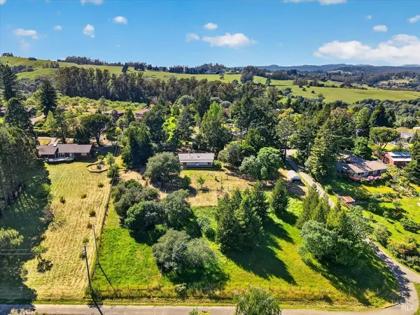 $795,000 | 3477 Thorn Road, Sebastopol, CA 95472