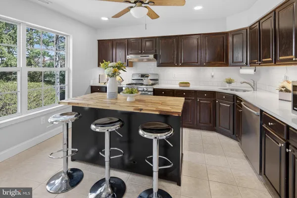 $349,000 | 7702B Normandy Drive, Mount Laurel, NJ 08054