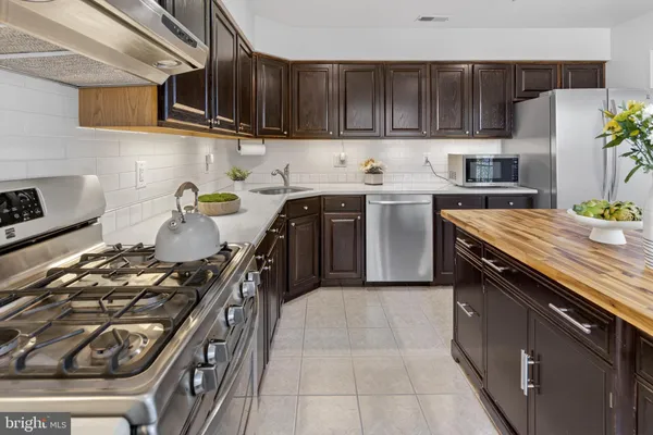 $349,000 | 7702B Normandy Drive, Mount Laurel, NJ 08054