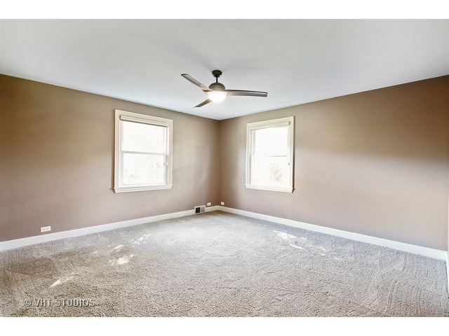 1958 West Baldwin Road Inverness, IL 60067 - Photo 6 of 10