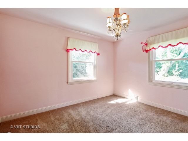 1958 West Baldwin Road Inverness, IL 60067 - Photo 8 of 10