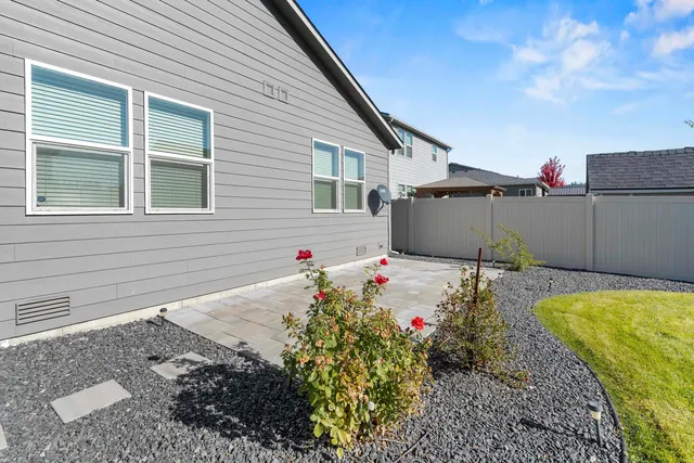 $449,800 | 5905 West Morgantown Lane, Spokane, WA 99208
