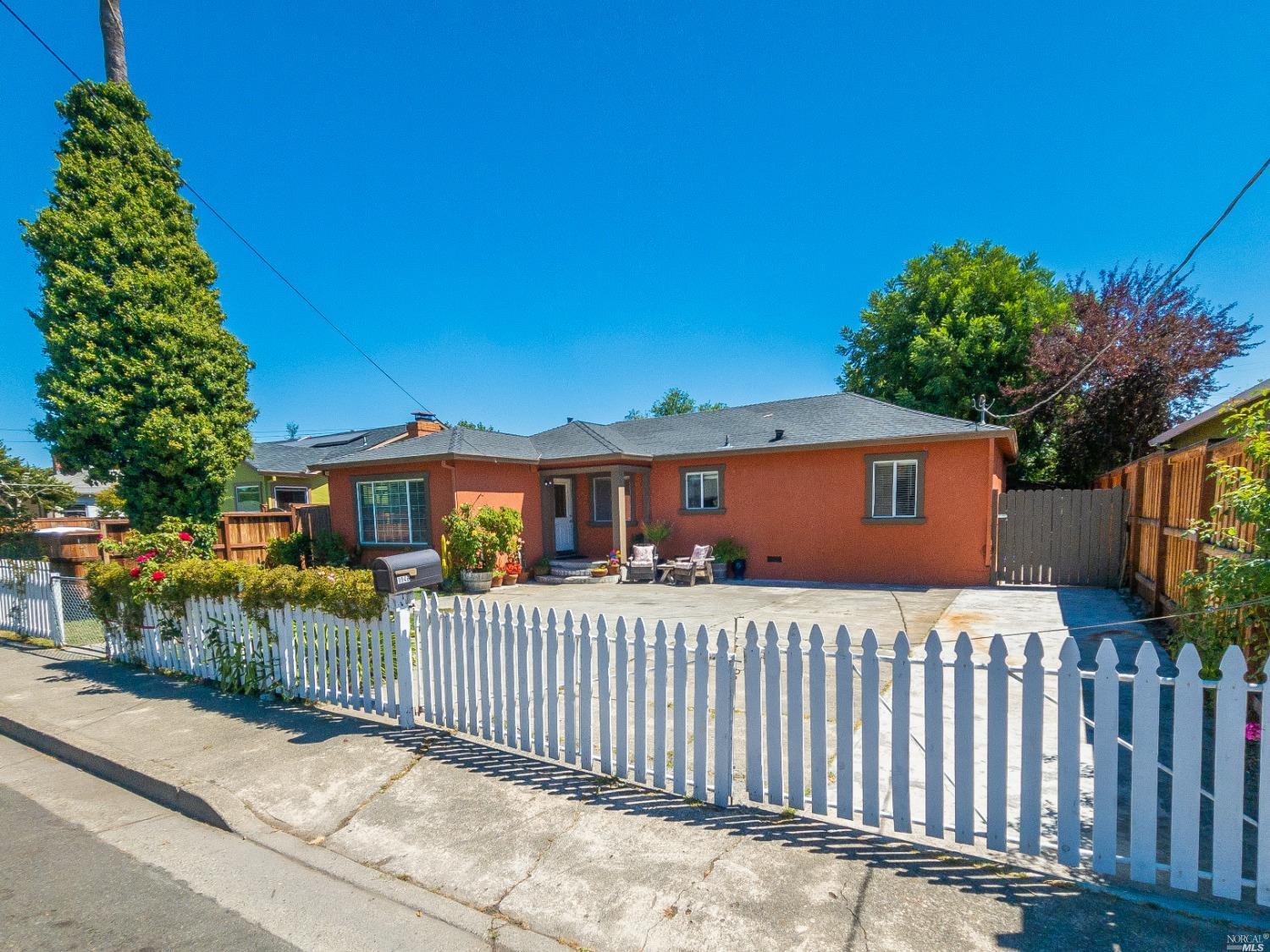 1046 Kenmore Lane Santa Rosa, CA 95407 - Photo 1 of 1 Gallery Image 1