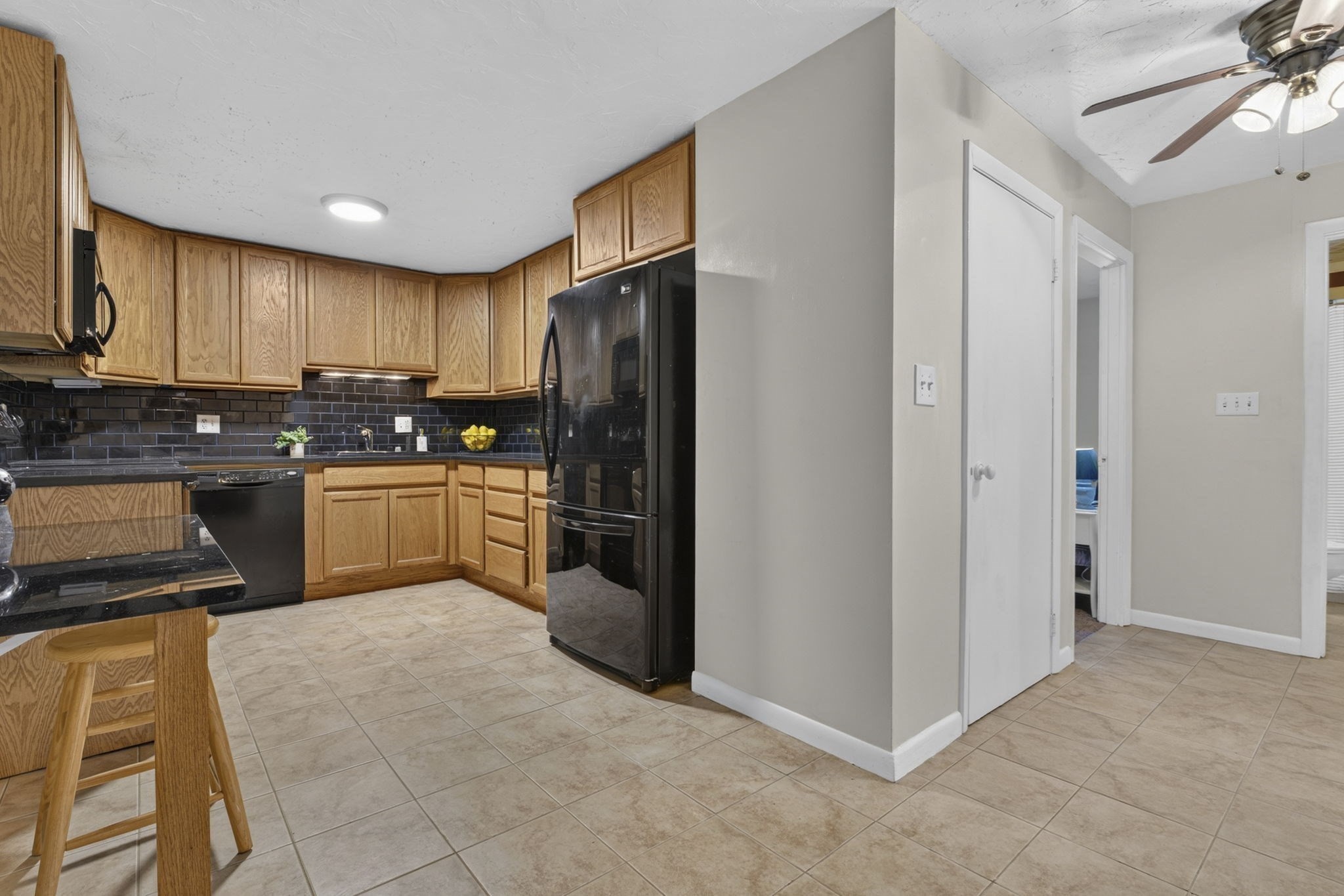 15 Lawrence Road, Unit 32 Rowley, MA 01969 - Photo 14 of 22 Gallery Image 14