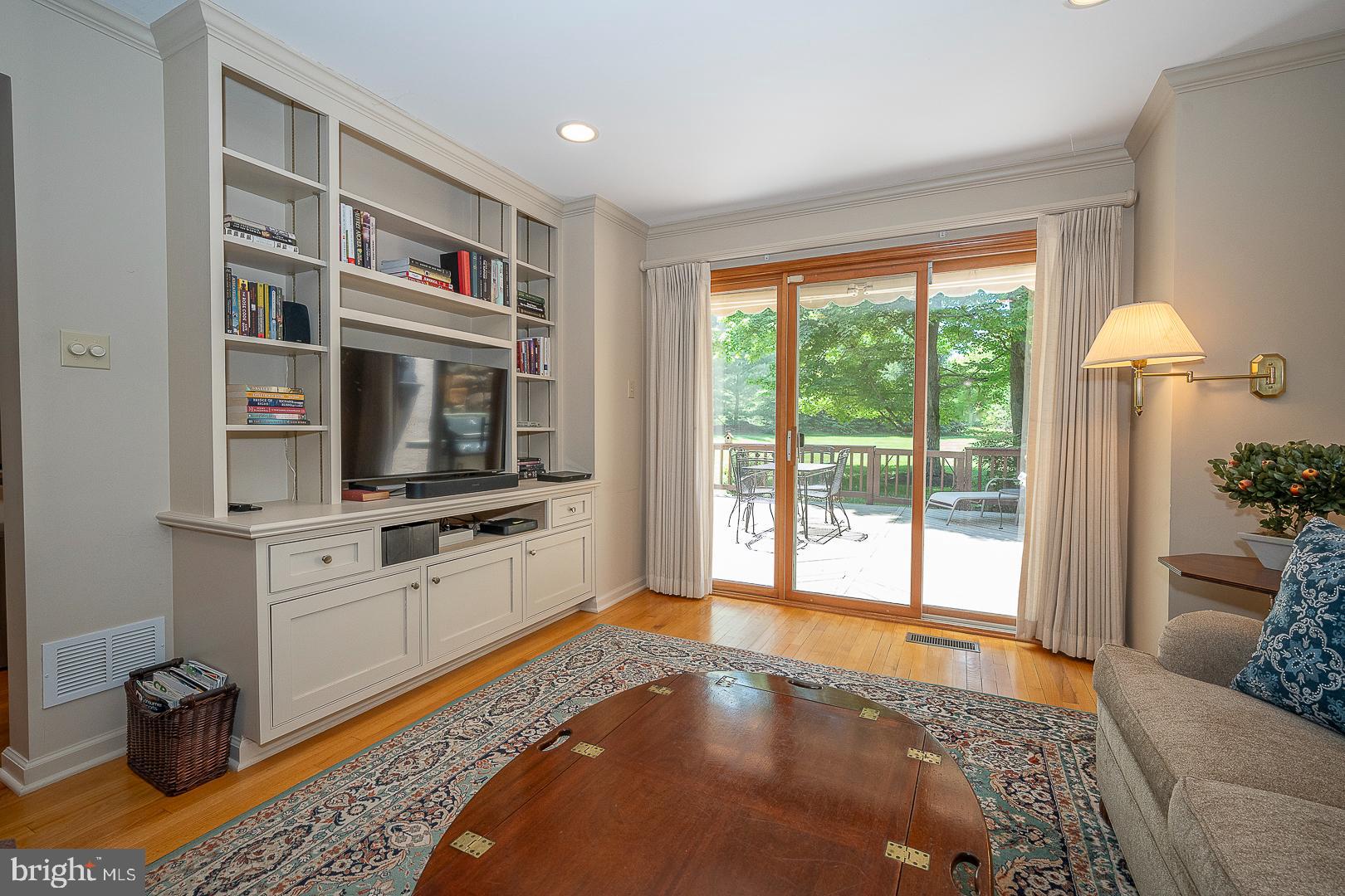 426 Waynesbrooke Road Berwyn, PA 19312 - Photo 16 of 40 Family Room open to Deck