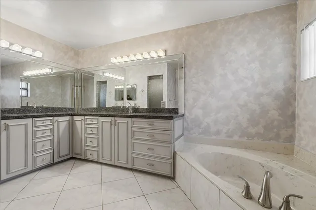 $779,900 | 8870 Northwest 49th Drive, Coral Springs, FL 33067