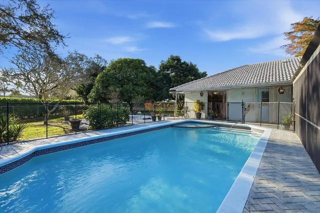 $779,900 | 8870 Northwest 49th Drive, Coral Springs, FL 33067