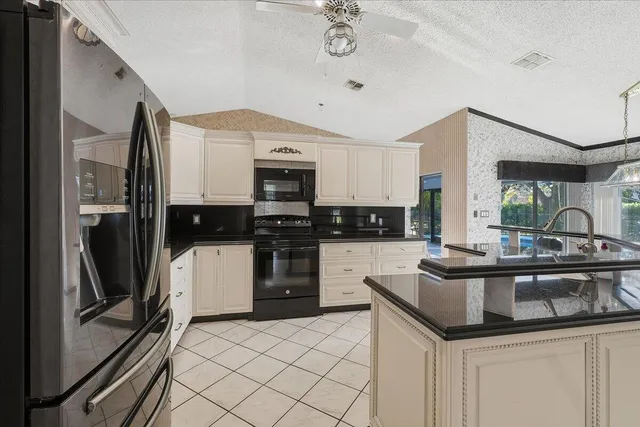 $779,900 | 8870 Northwest 49th Drive, Coral Springs, FL 33067