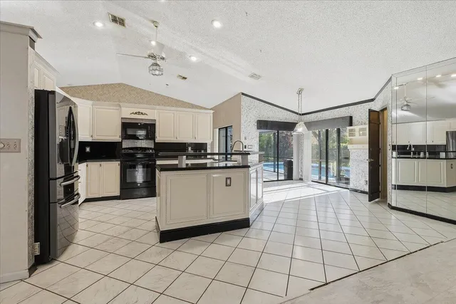 $779,900 | 8870 Northwest 49th Drive, Coral Springs, FL 33067