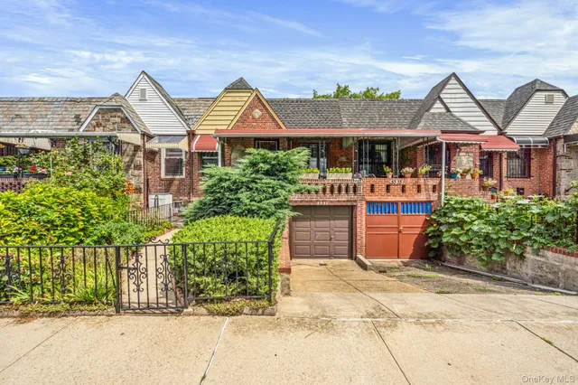 $888,000 | 53-31 37th Road | Woodside