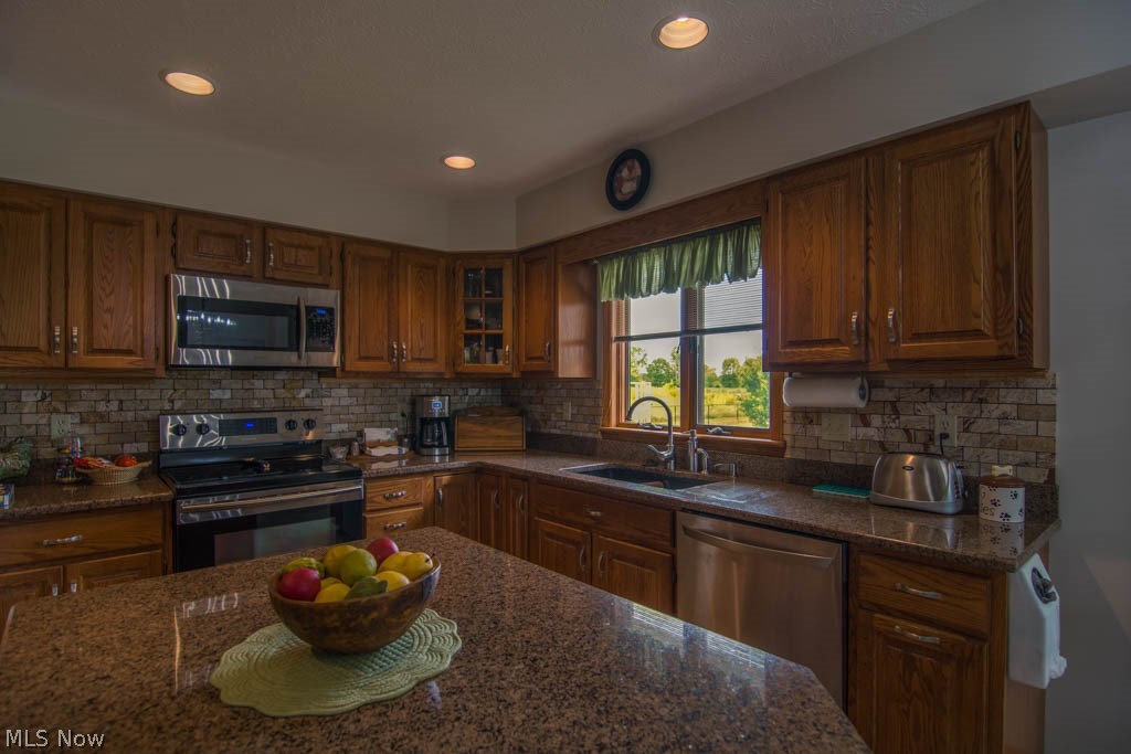 2892 Hallock Young Road Warren, OH 44481 - Photo 9 of 34 Gallery Image 9