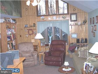 55 Madison Road Pittsgrove, NJ 08318 - Photo 5 of 7 Living Room