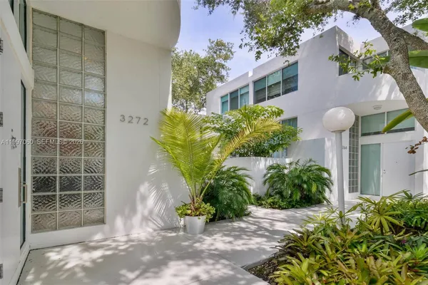 $7,400 | 3272 Virginia Street, Unit A1, Miami, FL 33133