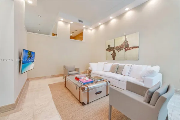 $7,400 | 3272 Virginia Street, Unit A1, Miami, FL 33133