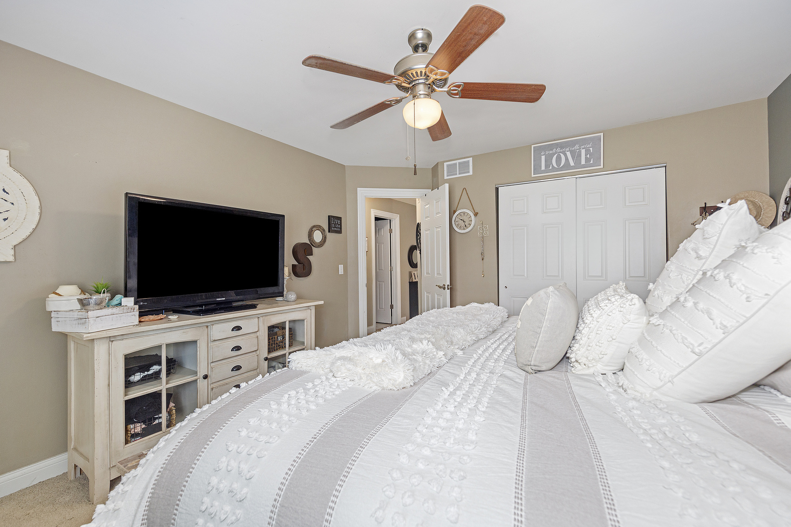 35 Foxcroft Road, Unit 127 Naperville, IL 60565 - Photo 16 of 25